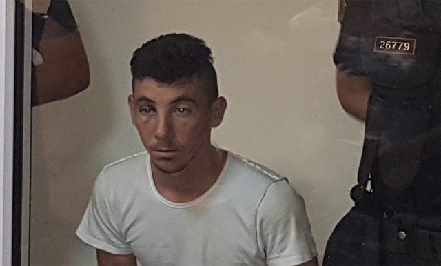 -640-0-5b730a9489a72