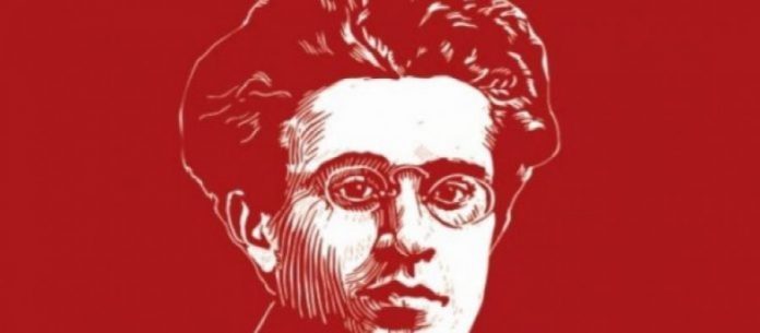 auto_antonio-gramshi-696x3051560005035