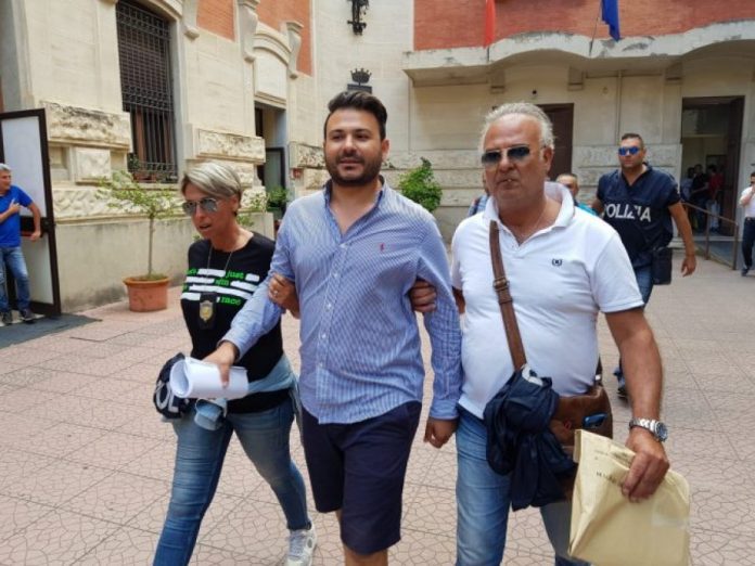 auto_fbd0e18a-80f2-498d-a131-30f0e8ad568d-673x5051567061953