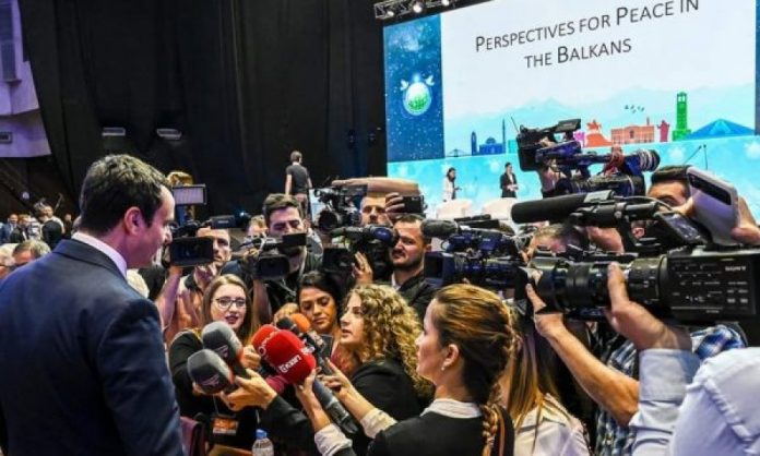 auto_Albin-Kurtii-600x3601572094281