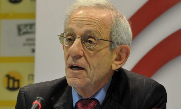 auto_Daniel-Serwer-600x3601570705487