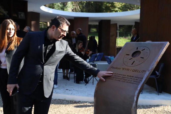 78638462_2546463772097000_1552184623675473920_n