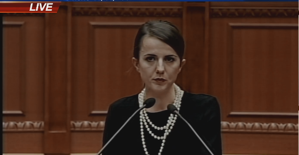 rudina-hajdari-ne-parlament