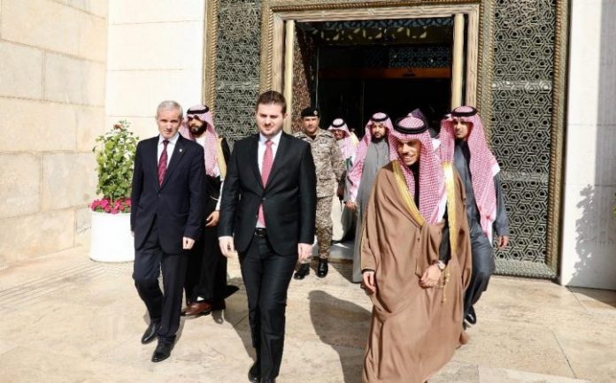 WhatsApp-Image-2019-12-11-at-3.04.13-PM-1-724x450 (1)