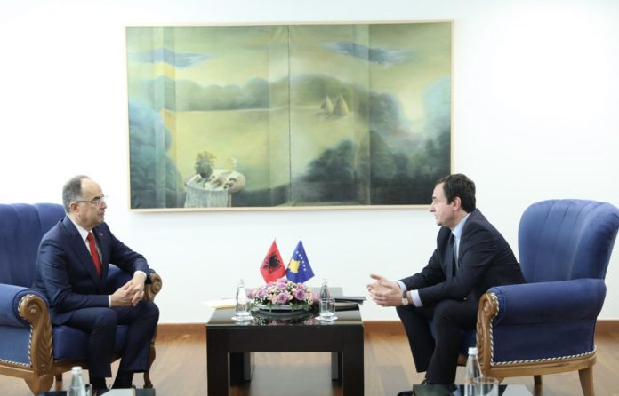 77581EED-3380-4827-BDF8-4B20339197E5