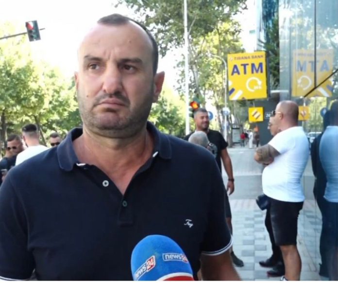 ADA2B19D-C6E9-4C97-BEA1-58777A1C32F4