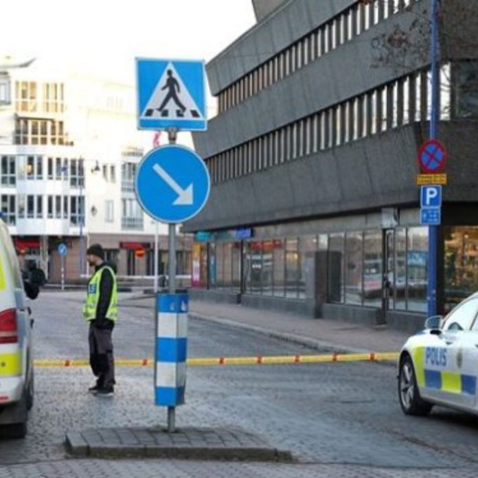 C496B223-40FC-4047-93C0-A1978C5A5076