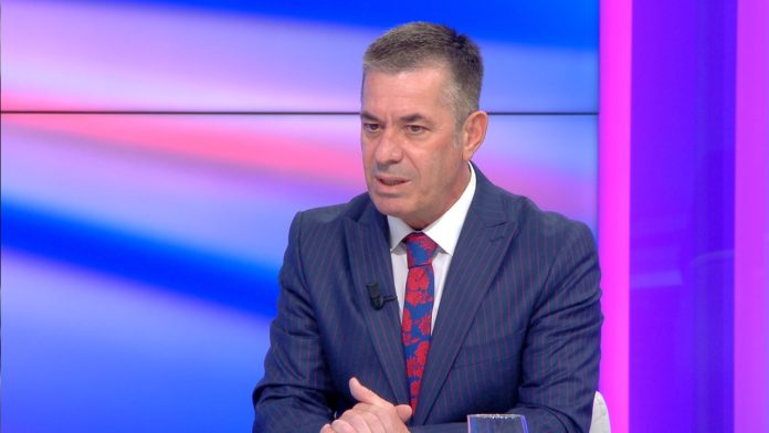 E596365E-8038-4FC5-AED9-AB33E02C97D6