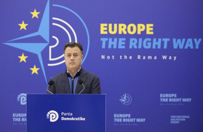 3F81F965-98CC-467A-9492-42650042CA83