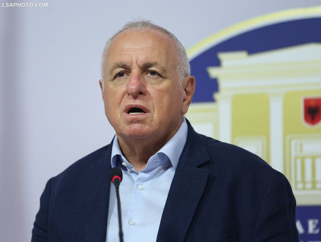 -640-0-1670352641xtritan-shehu-719