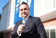 Klevis Balliu paraqitet me pranga në Kuvend