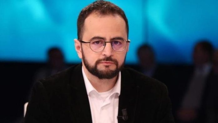 -800-0-1762429416-endrishabani-585