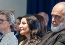 Flirti kinez i Ramës, “lajthitje” apo mesazh për amerikanët?