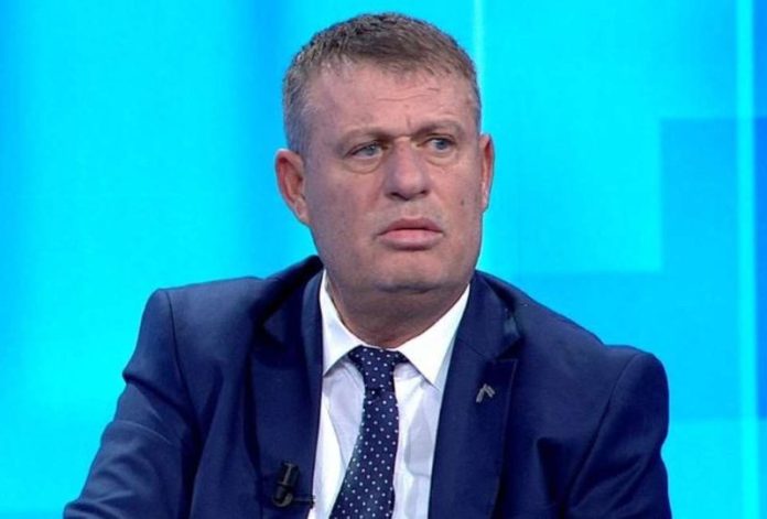 -800-0-1707836944xhajdari-993