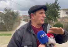 I moshuari në Durrës kundërshton urdhrin për evakuim: Kam derrat e qentë!