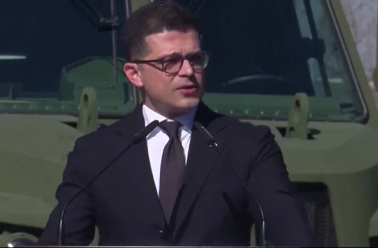 Pirro Vengu pas shkarkimit nga detyra: Ishte privilegj të isha në krye të Ministrisë së Mbrojtjes