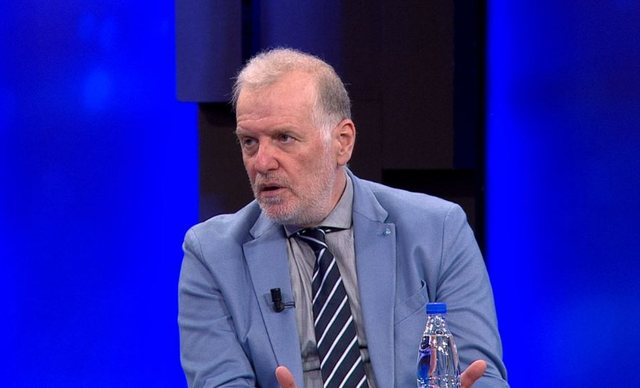 -640-0-7859b040f9a81b3d8588fc1ef8608c13