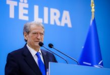 “Rreth 40 mijë demokratë ju votojnë si drejtues, por nuk vijnë në protesta!”, ja si përgjigjet Berisha
