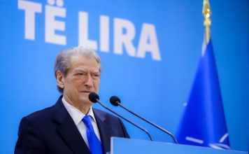 “Rreth 40 mijë demokratë ju votojnë si drejtues, por nuk vijnë në protesta!”, ja si përgjigjet Berisha