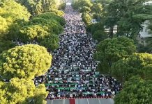 Festa e Kurban Bajramit, mijëra besimtarë falin Namazin në bulevardin “Dëshmorët e Kombit”