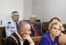 “Jam mirë, jam i fortë”- Çfarë ndodh brenda seancës së themelit të Ilir Metës?