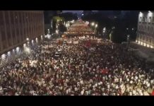 Protesta e 11-të e protestës/ Bulevardi mbushet plot, shqiptarët kundër klasës politike
