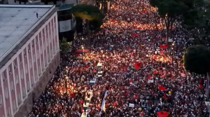 protesta-tirane-zverneci-696x386