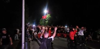 Marshimi drejt Rinasit, Rama: Protesta u mor peng nga mendje të liga