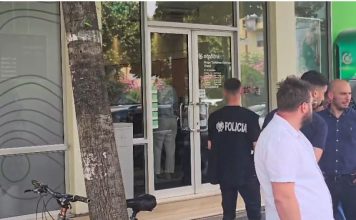 Vjedhje në një bankë të nivelit të dytë te Komuna e Parisit