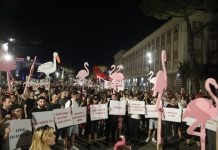 Protesta e 38-të, qytetarët: Na quajtën korba e sorra, por ne nuk do të largohemi nga sheshi pa dorëheqjen e Ramës