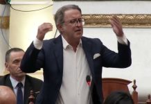 Alizoti: Futini brenda në Kuvend protestuesit që të na gjuajnë me vezë, e kemi hak