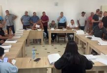 Këshilli Bashkiak i Klosit voton kundër bashkimit me Burrelin