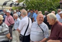 Banorët e Patosit dalin sërish në protestë kundër bashkimit me Fierin: Mos na prekni autonominë