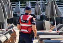 Detaje të reja nga vrasja në Ksamil! Shoqërohen 42 persona, arrestohet një oficer policie