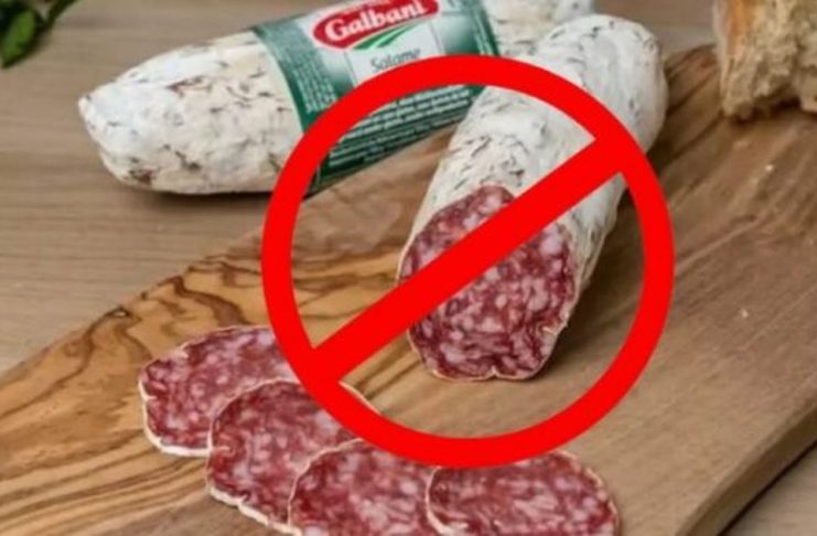AKU kërkon tërheqjen nga tregu të sallamit “Galbanetto”, rrezik serioz për shëndetin