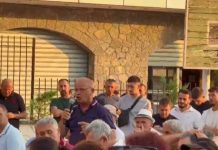 Banorët e Rrajcës përplasen me deputetët e PS dhe braktisin dëgjesën për Reformën Territoriale