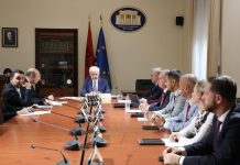 Aksioni i SPAK shkakton debate në Komision, deputeti demokrat: Ka rënë shteti! Institucionet po arrestojnë njëri-tjetrin