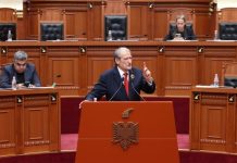 Berisha-socialistëve: Edi Rama është kryepisi, si minj do ju marrë me vete në anijen që po mbytet