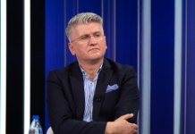 Satira e Gjekmarkajt për nismën ‘Prania Besnike’: Babua flet, ne besojmë; ai vuan, ne qajmë
