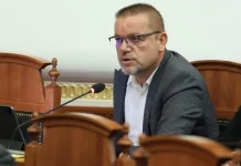 Pas arrestimeve për abuzim me fondet, ish-deputeti Alban Xhelili emërohet drejtor i Postës Shqiptare në Durrës