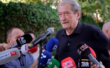 Berisha: Skandali i Vlora Hysenit, më i turpshmi në histori, po përpiqen ta paraqesin si aferë dashurie