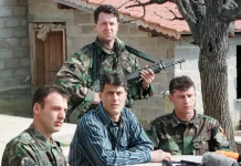 Revolta në Prishtinë, kënaqësi në Beograd/ Si u prit dënimi me burg për ish-krerët e UÇK-së