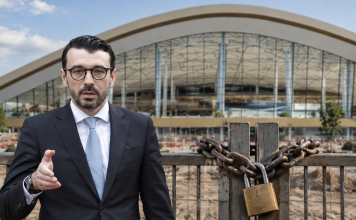 Gjykata e Londrës i tërheq veshin Enea Karakaçit për konfliktin në Aeroportin e Vlorës