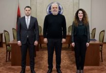 Dyzimi i Edi Ramës/ Edhe e falenderon Vlora Hysenin edhe e “shplan” qeverinë nga mëkatet e saj