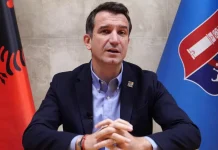 Pse Veliaj po e zhyt Bashkinë në kaos?