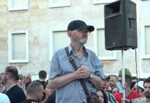 Malkaj: Më qëlloi dikush me shpullë në kurriz dhe më tha mos shko më në protestë