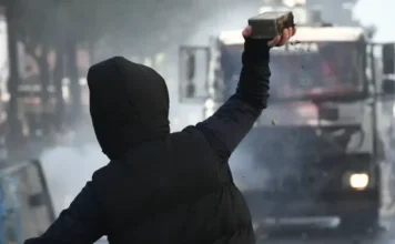 Analiza e DW: Pse u përshkallëzuan protestat studentore në Shqipëri?