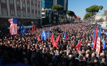 PD thërret protestë kombëtare të shtunën në mbështetje të studentëve dhe gjimnazistëve