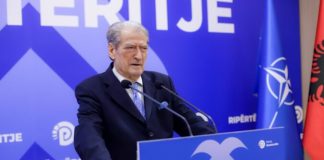 “Përdorimi i dhunës nuk e shpëton dot Vuçiçin shqiptar”/ Berisha paralajmëron Ramën: Do të kesh fatin e tij ose të Çausheskut!