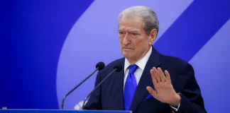 “Listë e zezë me emra dhe foto”/ Sali Berisha: Do publikojmë ata që dhunuan protestuesit